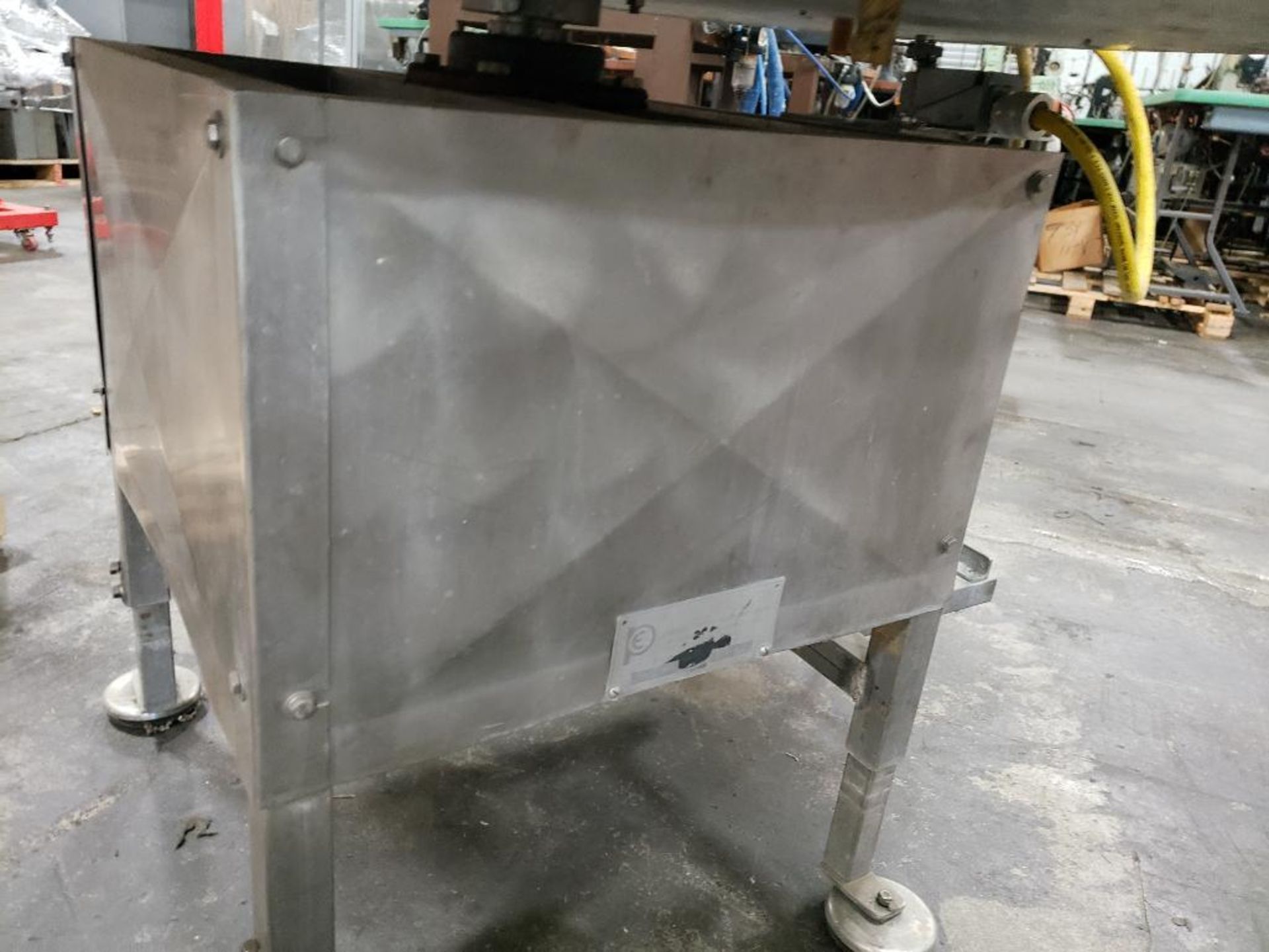 Stainless steel rotary turn table for filling station. - Image 3 of 10