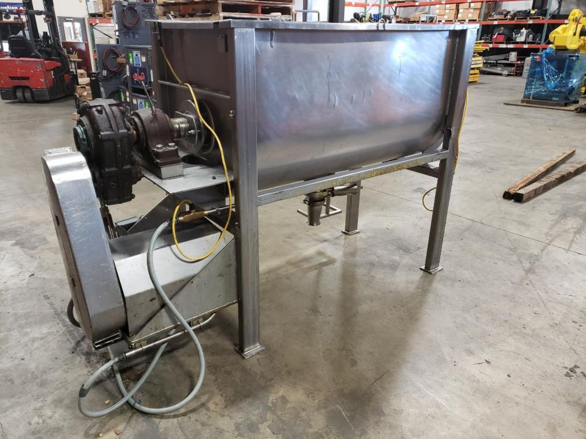 10hp 25 cu ft (est) Industrial food process ribbon mixer. Appears to be 316 stainless construction. - Image 2 of 23