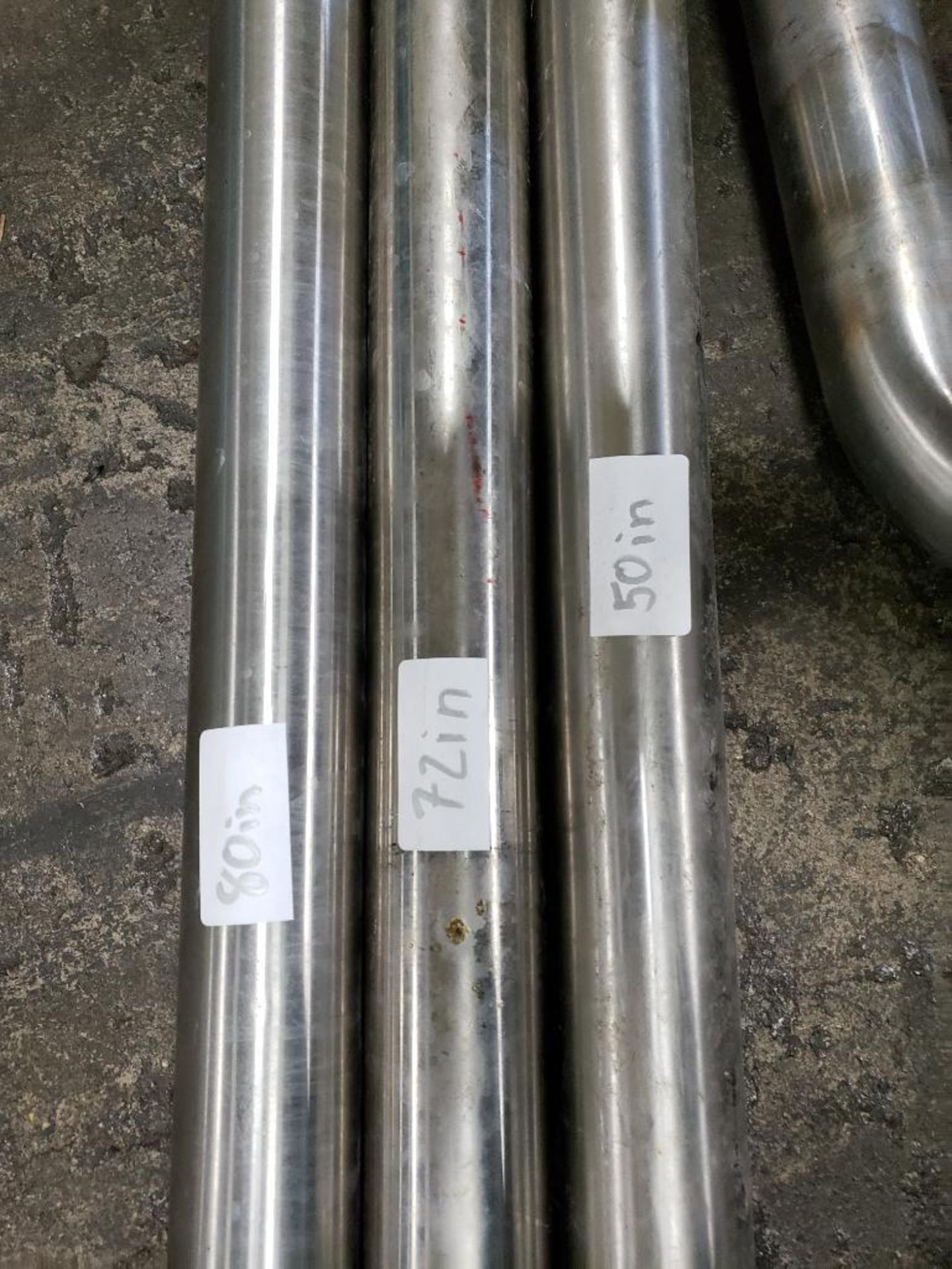 2 inch - Approx 89 total feet of 2in stainless food grade pipe in assorted lengths. - Image 4 of 8