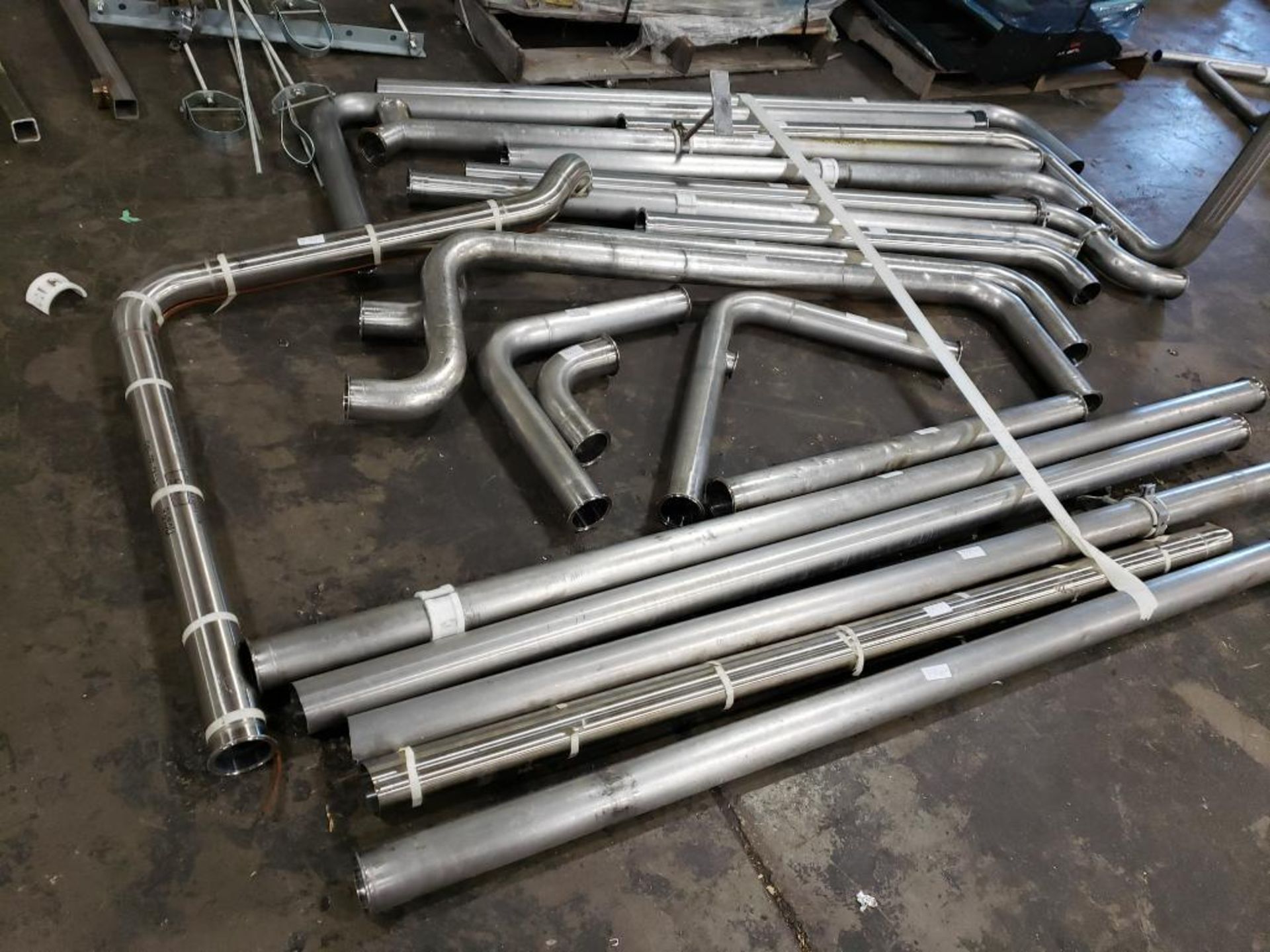 3 inch - Approx 124 total feet of 3in stainless food grade pipe in assorted lengths. - Image 2 of 16