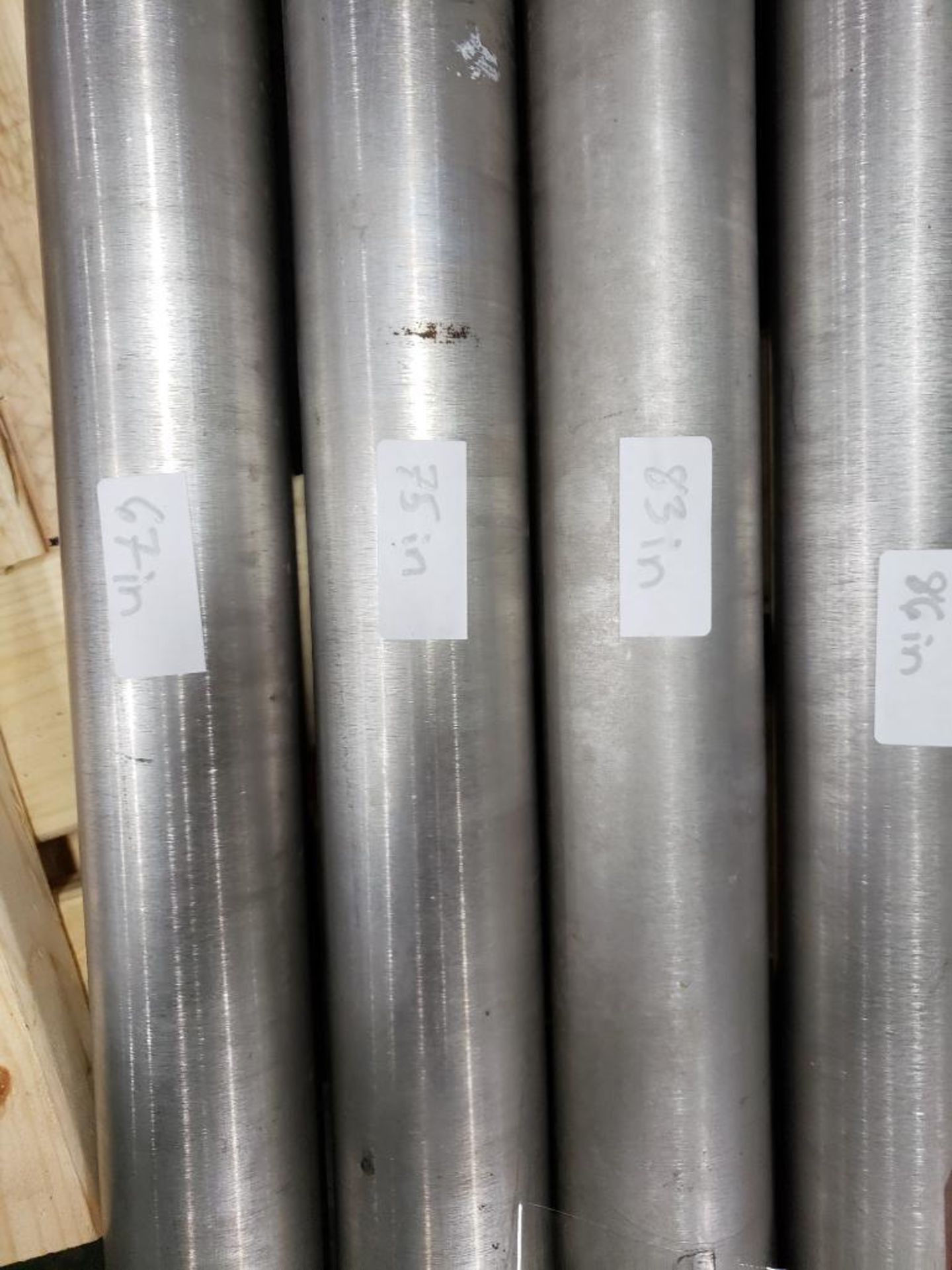 2.5 inch - Approx 37 total feet of 2.5in stainless food grade pipe in assorted lengths. - Image 4 of 7