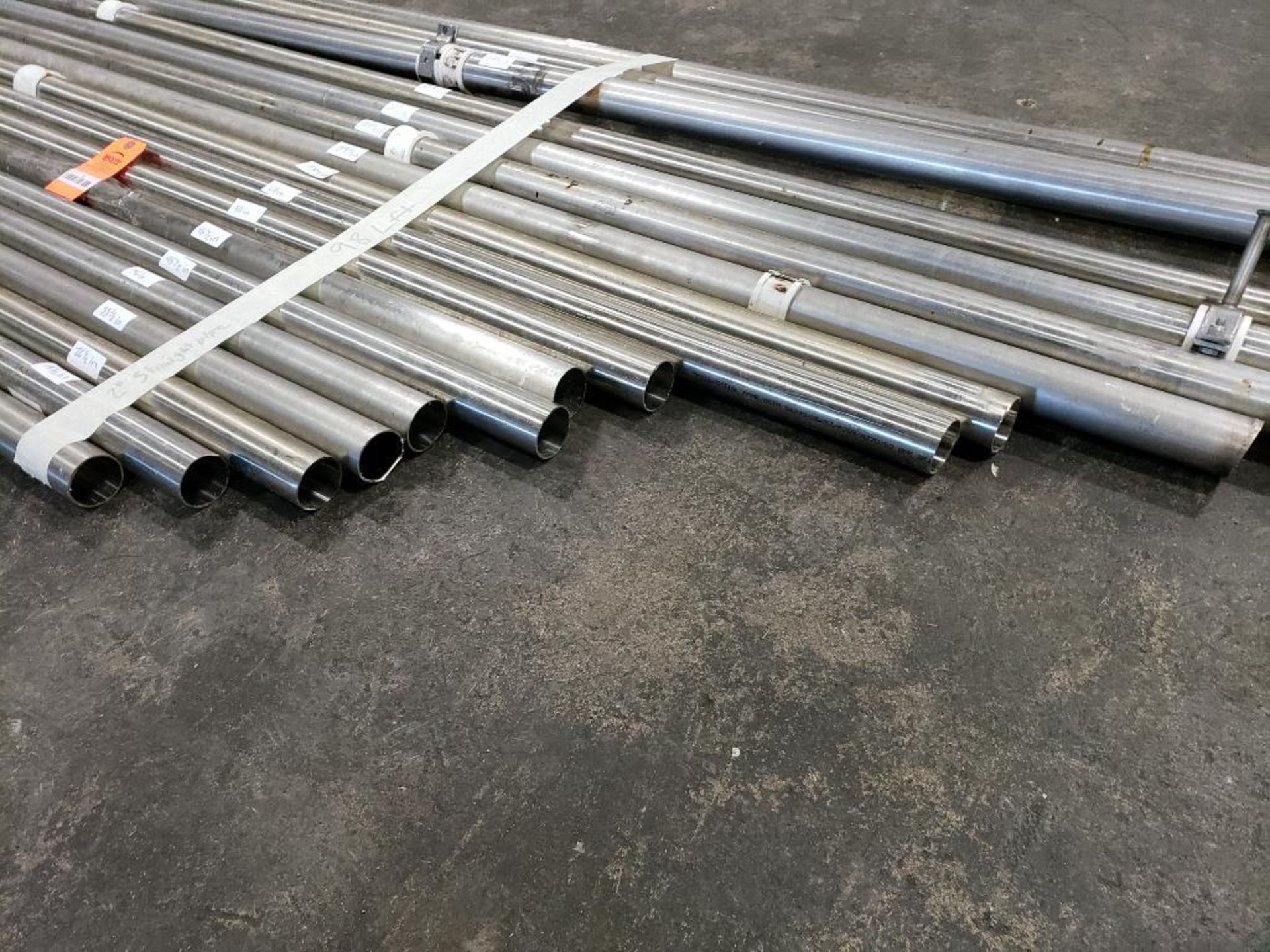2 inch - Approx 98 total feet of 2in stainless food grade pipe in assorted lengths. - Image 3 of 10