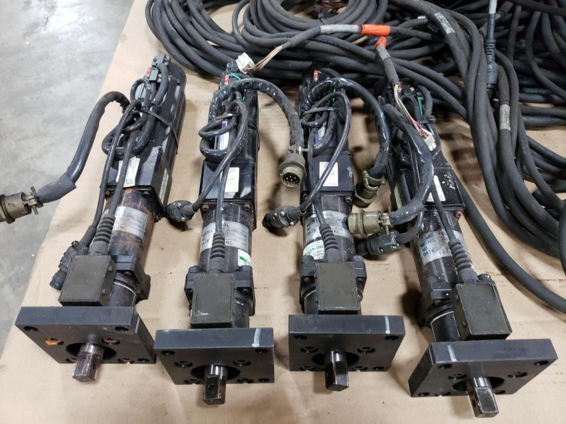 Qty 4 - FEC motorized nut runners NFT-202RM3-S and connection cords. 0.64Nm-Torque. - Image 4 of 24
