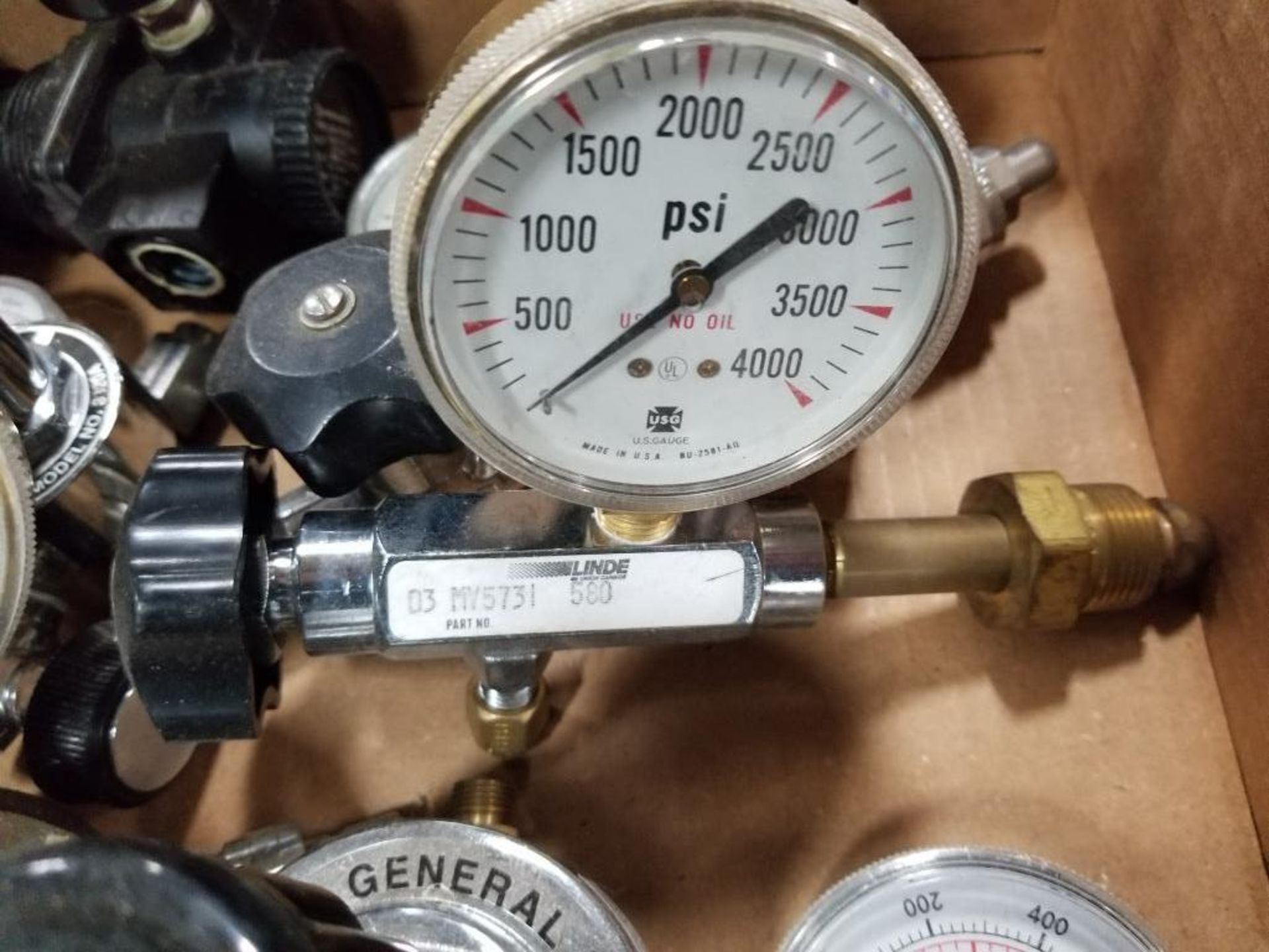Assorted air/gas/pressure gauges. - Image 11 of 18