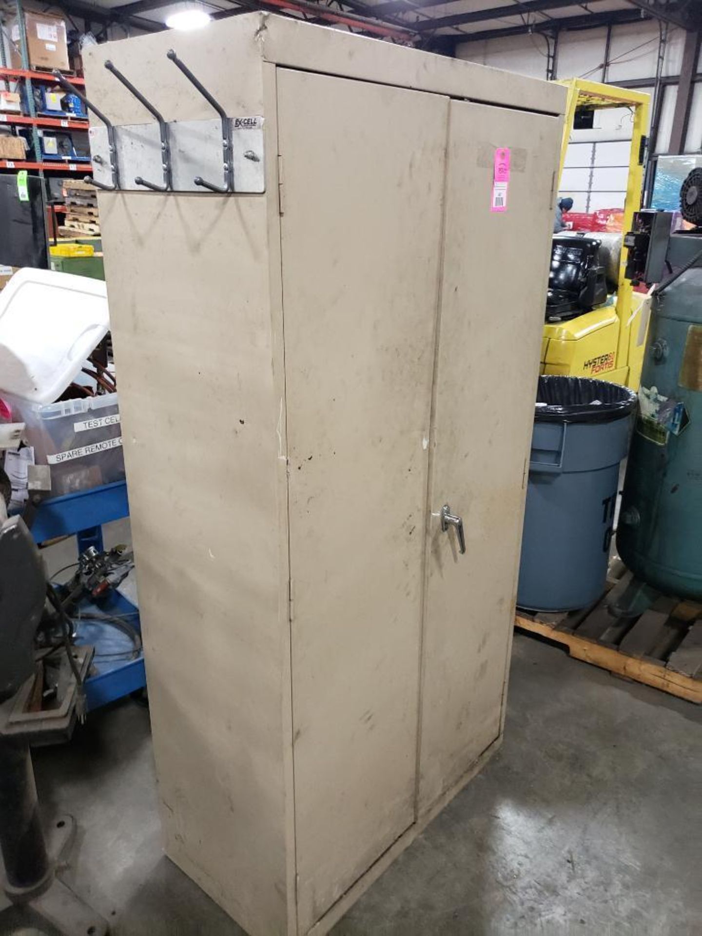 36x19x72 WxDxH metal, shop storage cabinet. - Image 3 of 6