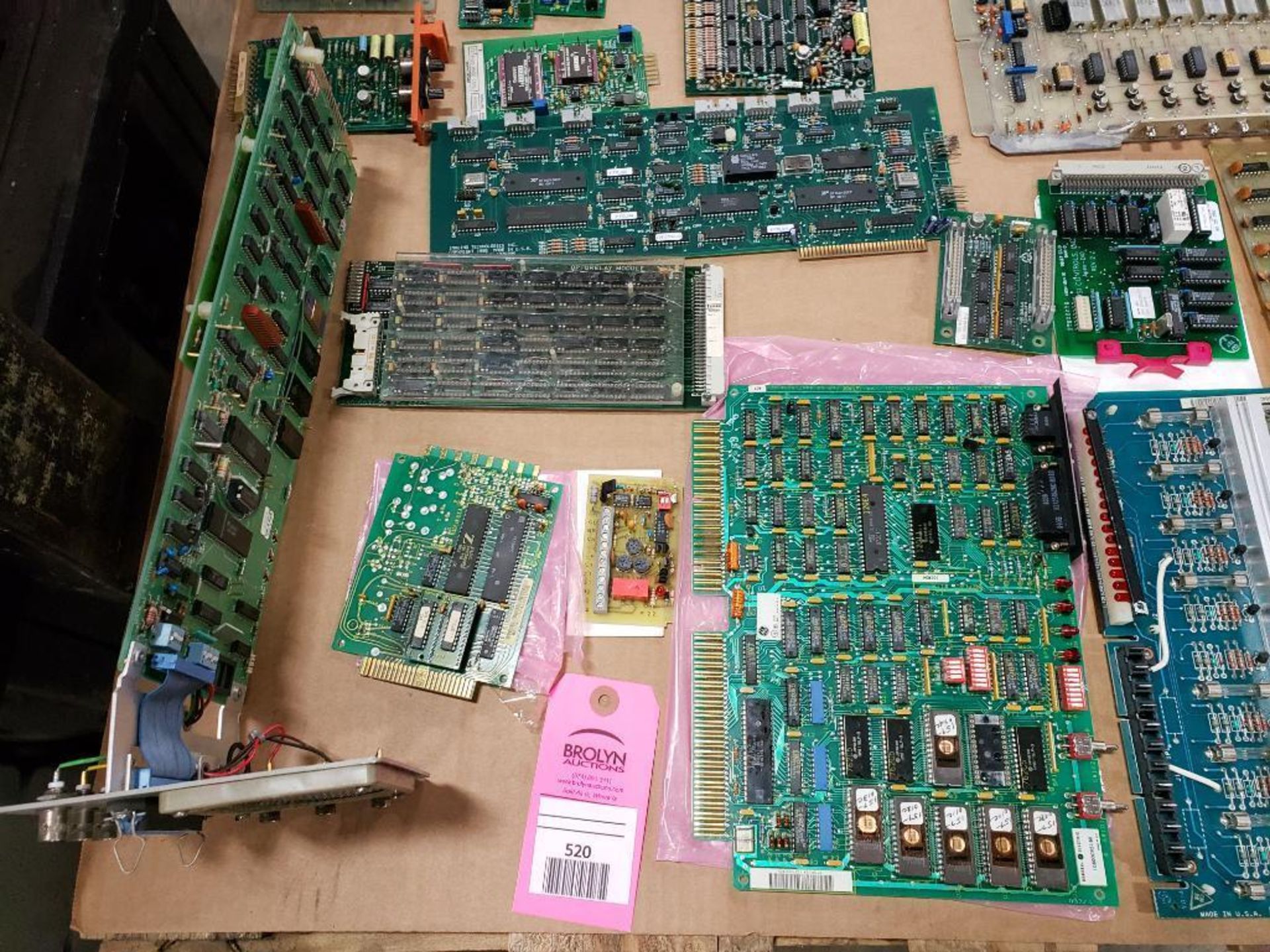 Pallet of assorted electrical control boards. - Image 10 of 94