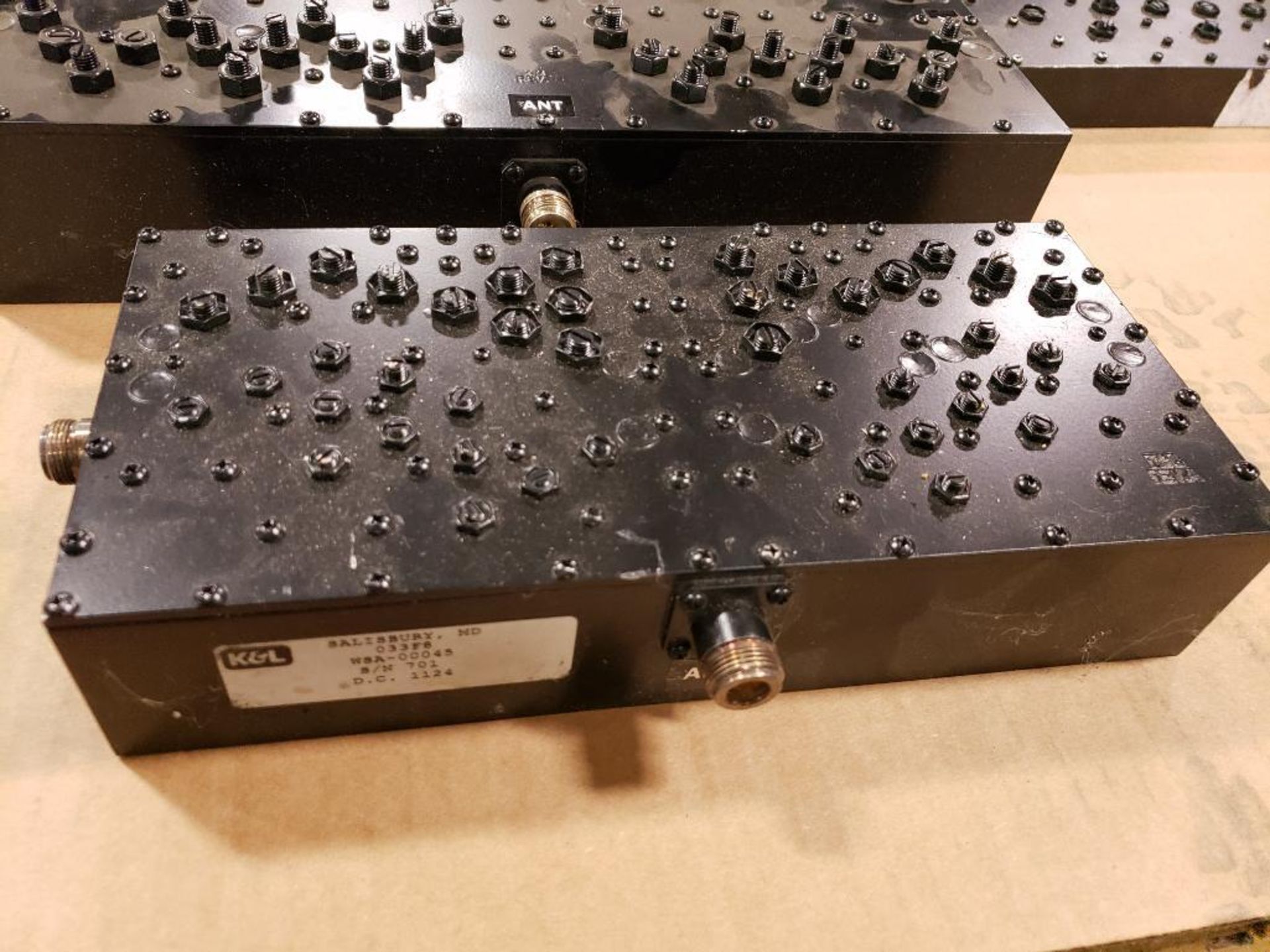 Assorted electrical full band duplexers. - Image 21 of 26