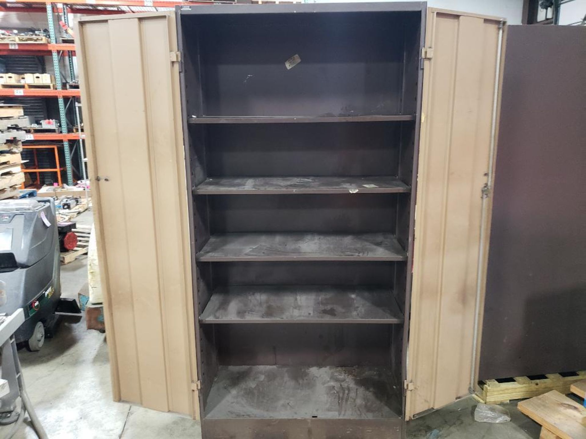 38x18x76 WxDxH metal, shop storage cabinet. - Image 4 of 5