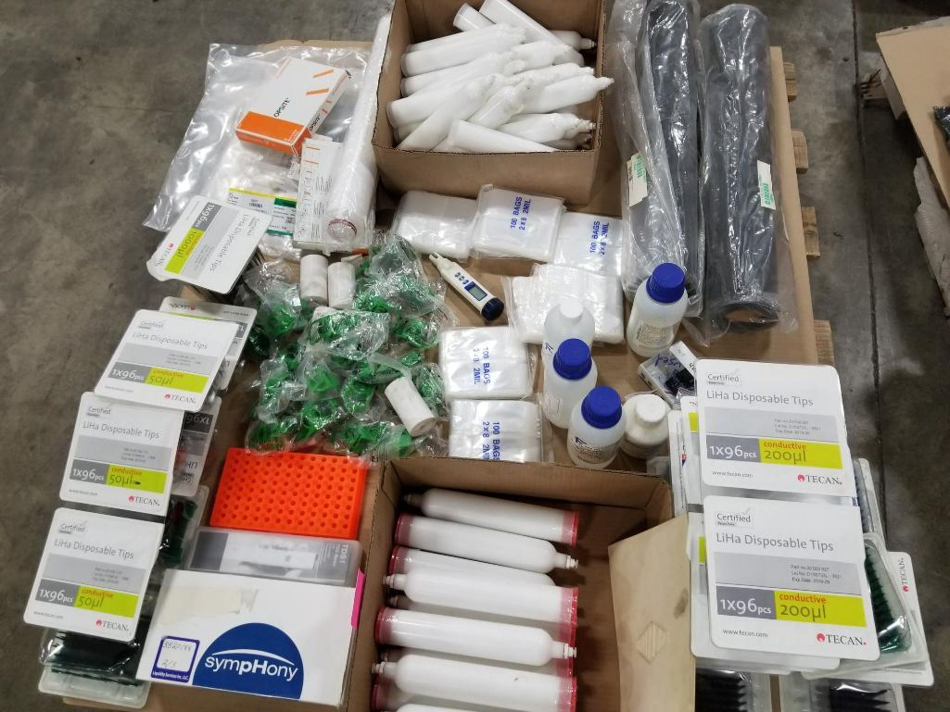 Pallet of assorted lab test equipment consumables. - Image 35 of 38