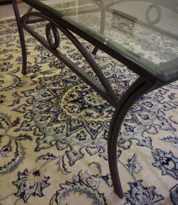 A modern glass and aluminium coffee table, 43cm high, 96cm long - Image 3 of 3