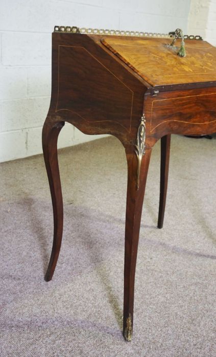 A small walnut and marquetry writing bureau, English, late 19th century, with a three quarter - Image 5 of 6