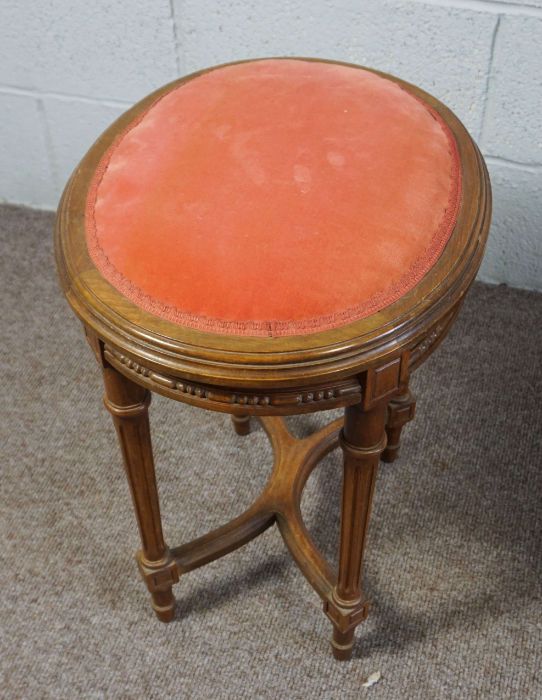 A small French style dressing stool, a reproduction yew veneered side table and a folding luggage - Image 3 of 7