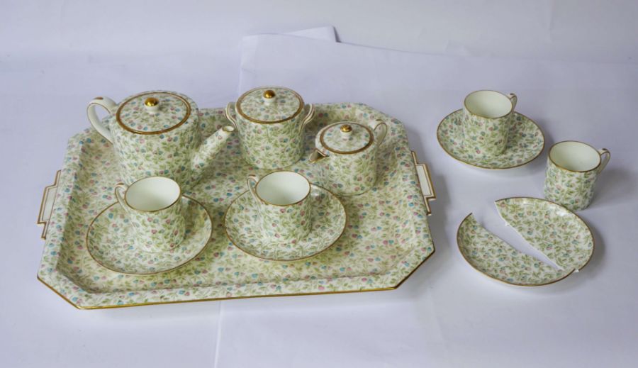 A Wedgwood coffee service, including a tray, four coffee cans and saucers, a cream jug and sugar - Image 4 of 7