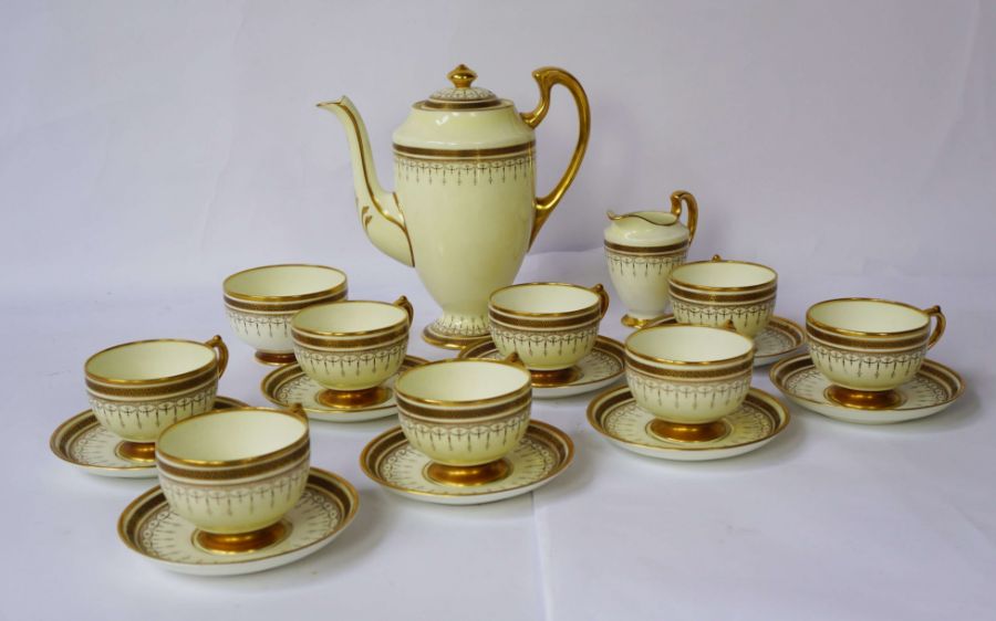 A Wedgwood coffee service, including a tray, four coffee cans and saucers, a cream jug and sugar - Image 7 of 7