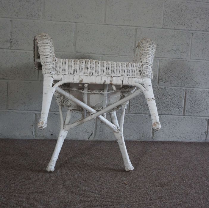 A set of five painted wicker Colonial style garden room armchairs (5) - Image 7 of 8