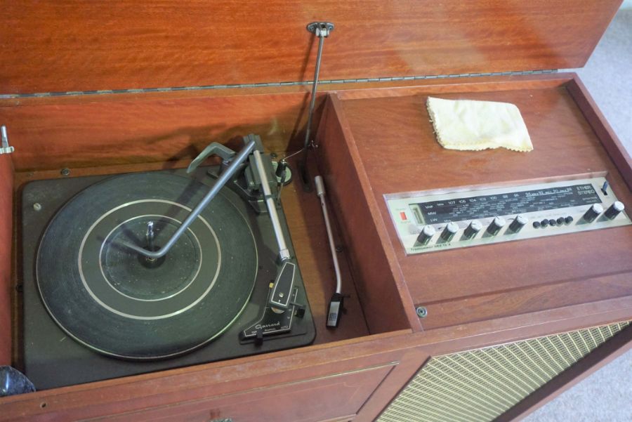 A mahogany veneered radiogram & record player, Garrard, circa 1970, 78cm high, 128cm wide - Image 5 of 8