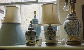 Six assorted table lamps, including two pairs of Ginger Jar styled lamp bases and a brass column