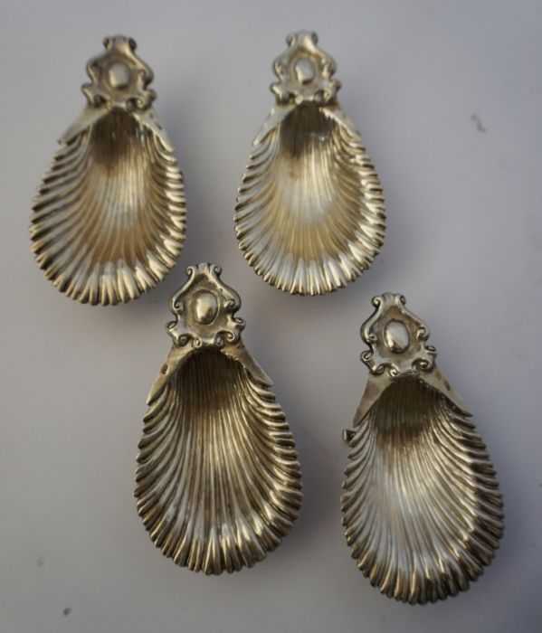 A set of eight Continental silver oyster servers, stamped S. Cipoli, 800, each a shell with scrolled - Image 4 of 8