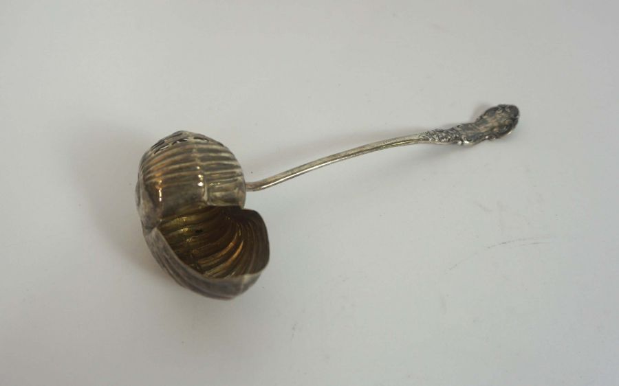 A Victorian novelty 'New Nautilus' sugar sifter, hallmarked Birmingham, 1901, by Cooper Brothers & - Image 6 of 8