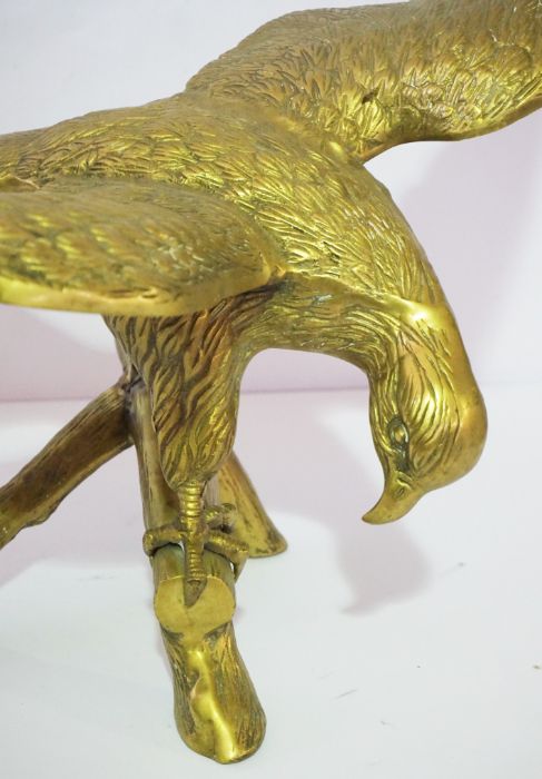 A modern brass statue of an eagle, with wings spread, 46cm high, 60cm high - Image 2 of 3