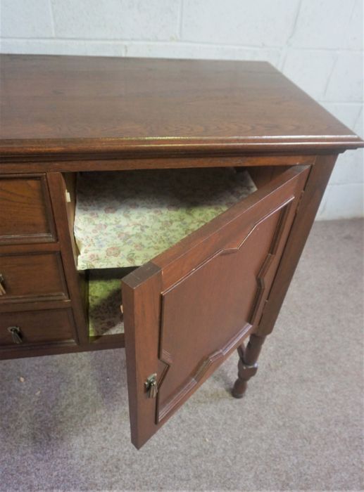 A modern beech dresser, 20th century, with three drawers and two cabinet doors, 100cm high, 188cm - Image 7 of 17