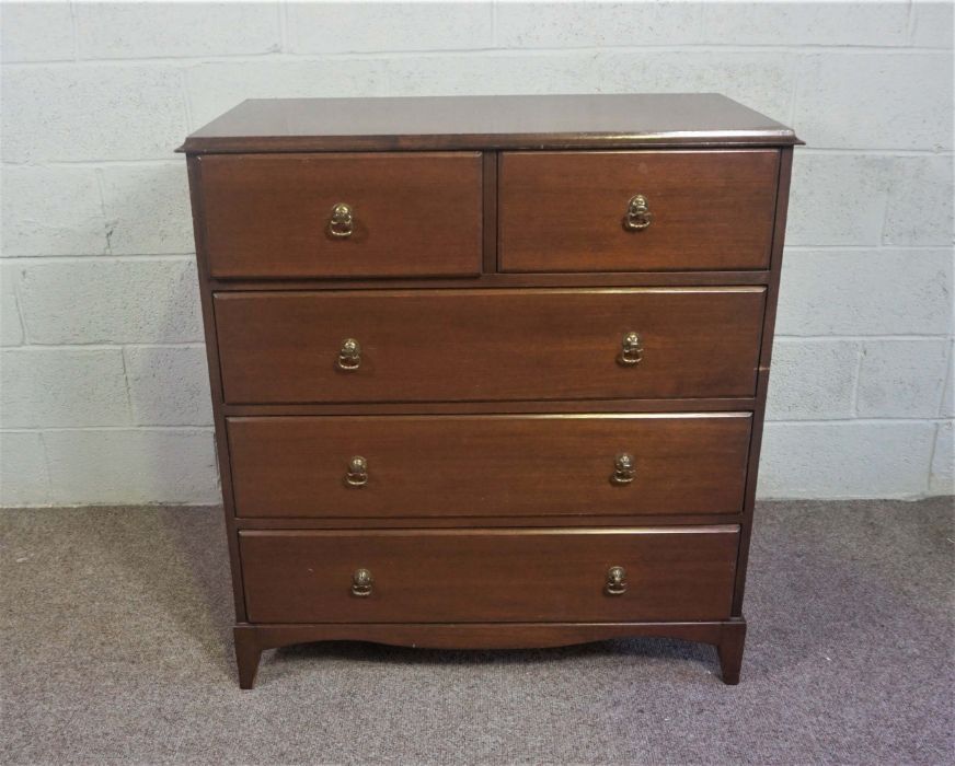 A modern beech dresser, 20th century, with three drawers and two cabinet doors, 100cm high, 188cm - Bild 16 aus 17