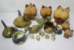 A collection of Novelty pottery cats and other similar cat and animal figures (a lot)