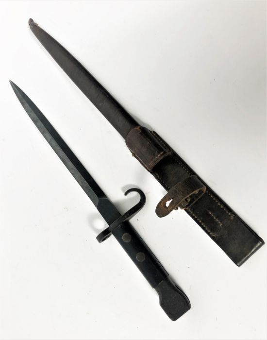 Battle of Britain Interest: A WWII bayonet and leather scabbard, stamped 2592W, 37cm long (this - Image 6 of 7