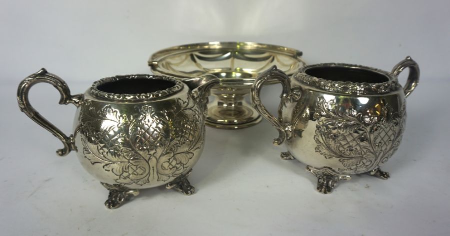 A quantity of silver plate, including coffee pot, tray, fruit stand and a quantity of cased - Image 3 of 8