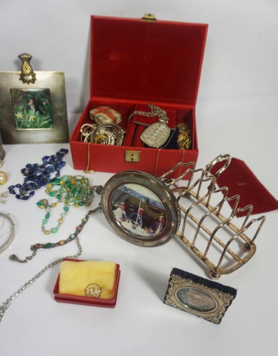 A group of assorted costume jewellery in a small case; together with vintage penny coins, and a - Image 5 of 13
