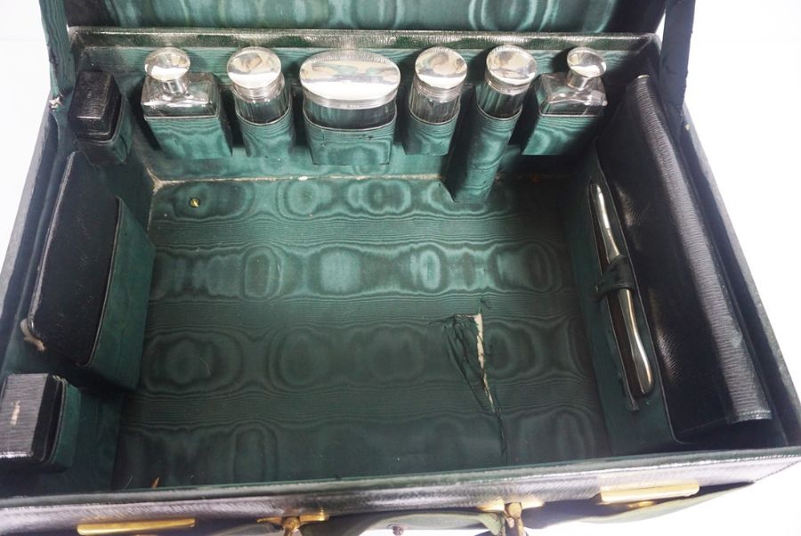 A fine Edwardian Walker & Hall green Morocco leather travelling vanity case, including six silver - Image 4 of 5