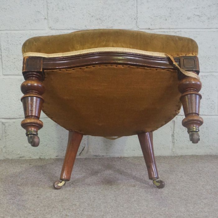 A Victorian mahogany framed spoon-backed nursing chair, circa 1860, currently upholstered in dark - Image 3 of 4