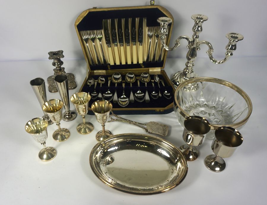 A large assortment of silver plate, including trays, a tea set, serving dishes etc (a lot) - Image 3 of 4