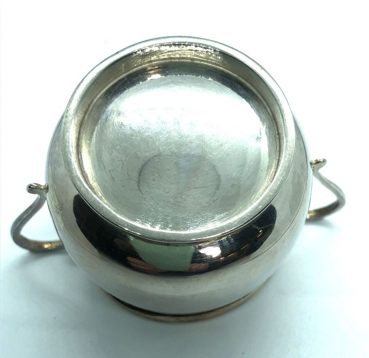 A George III silver pounce pot, hallmarks indistinct, of cylindrical form with pierced lid, 11cm - Image 11 of 13