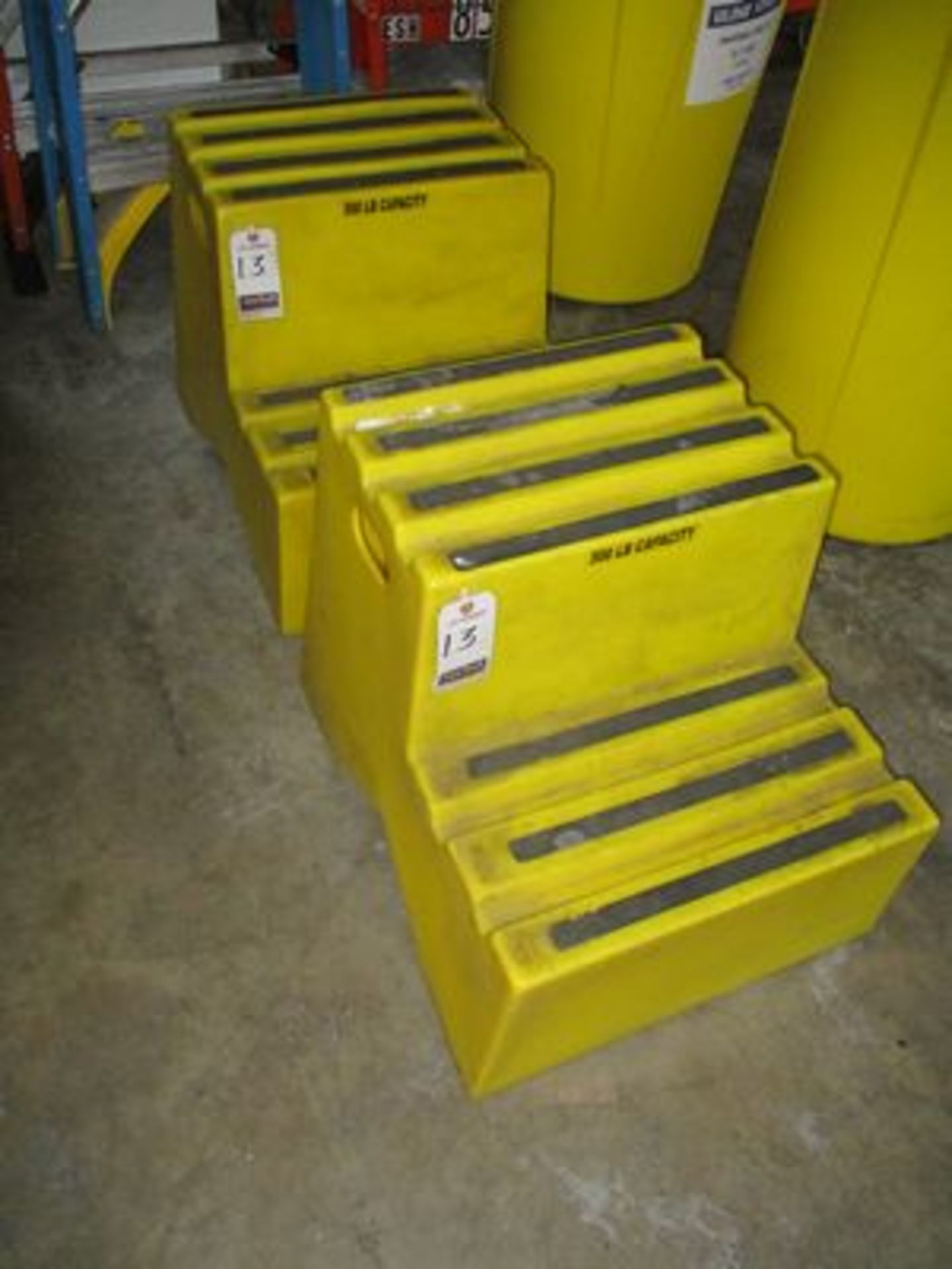 POLY 18" STEP RISERS, 500# CAP.