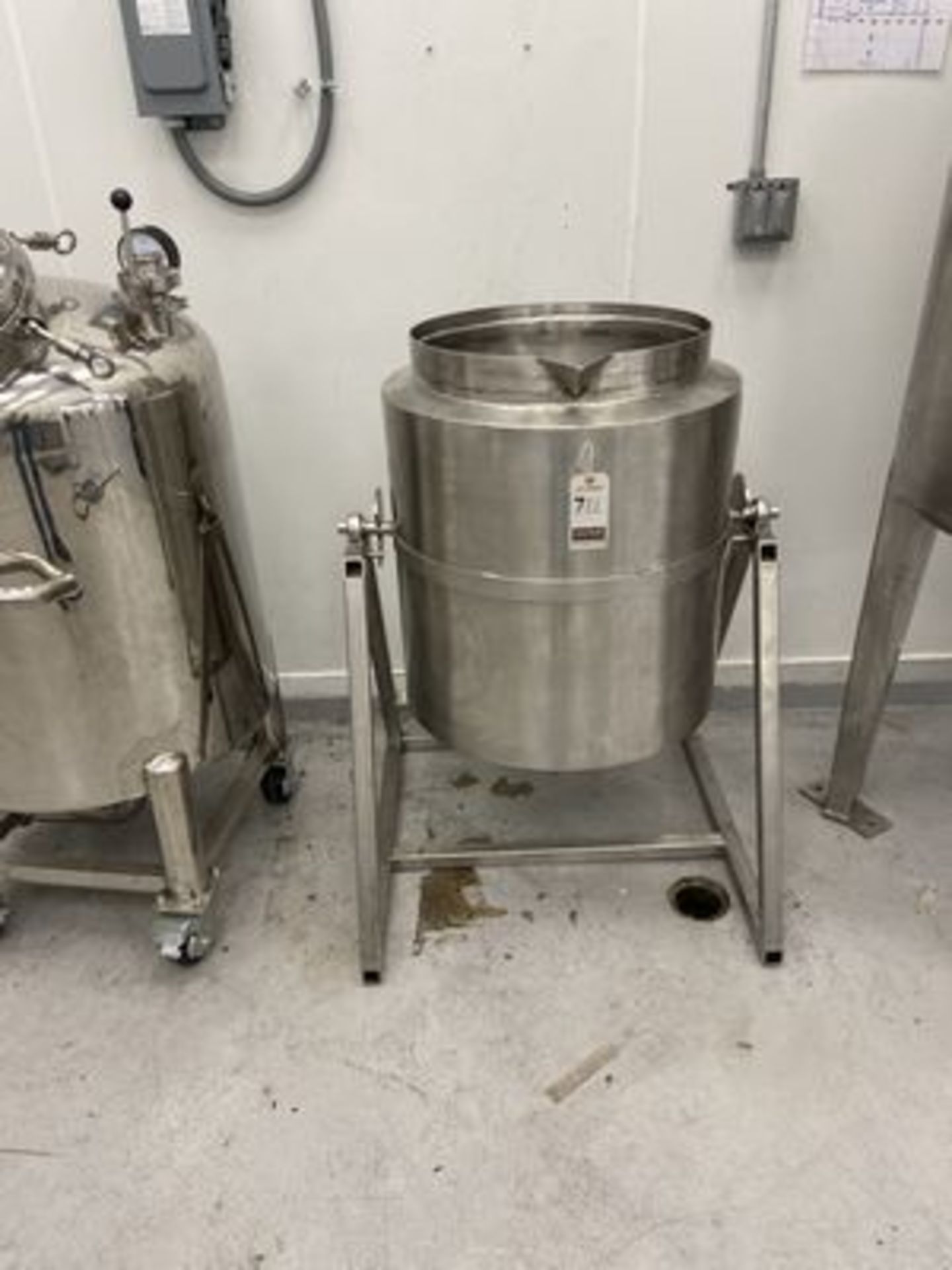 2017 MXD S.S. TILTING KETTLE TANK, 30 GAL. CAP.