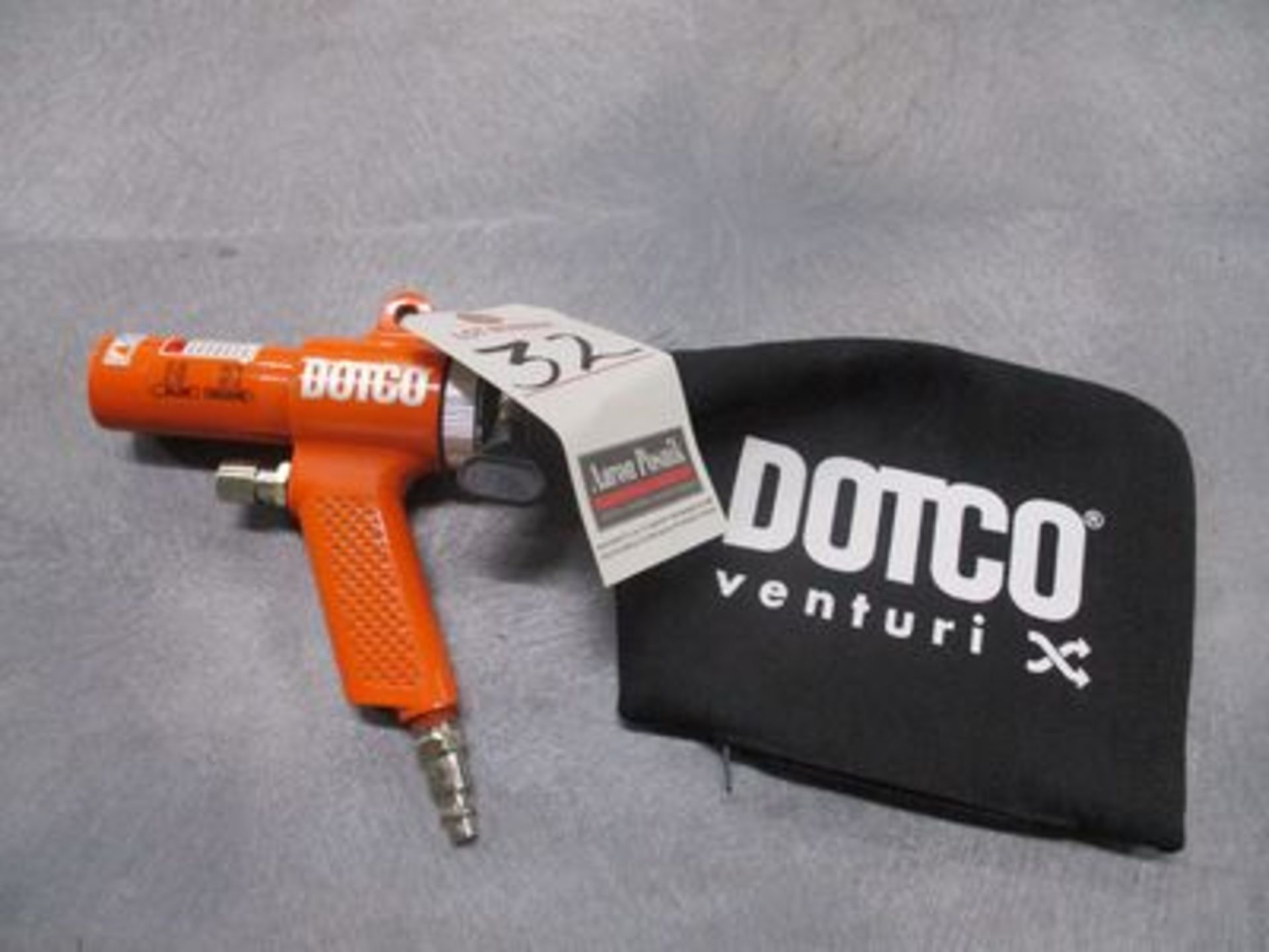 DOTCO VENTURI PNEU. VX-1 BLOW GUN & VAC. KIT W/ CASE (NEW)