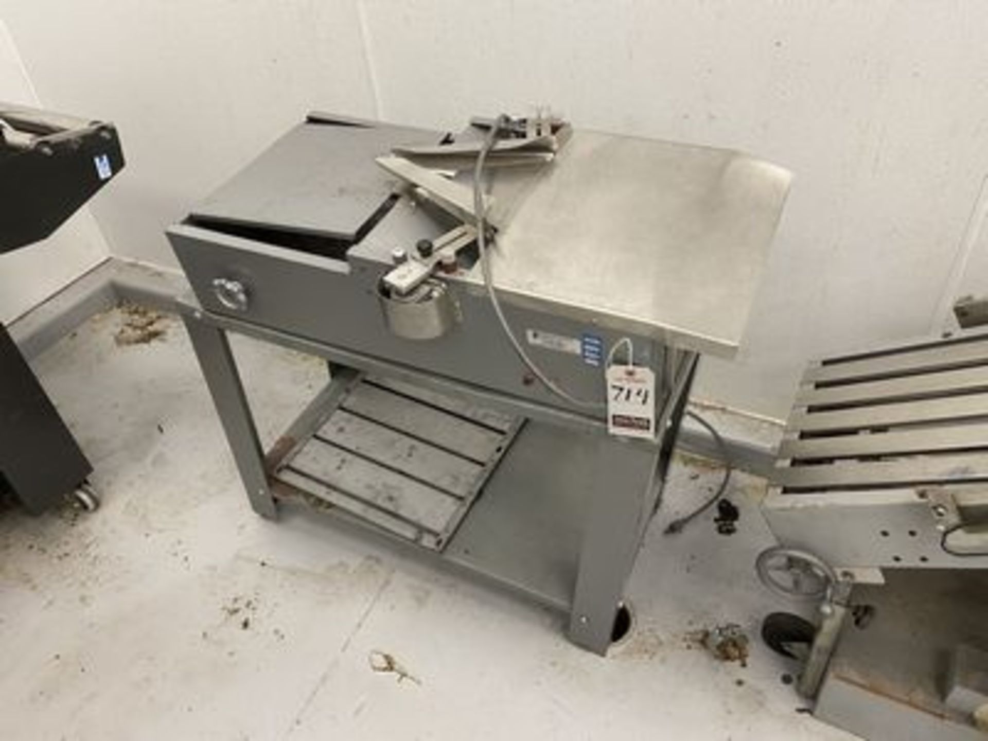 12" ELEC. PACKAGING MACHINE W/ STAND