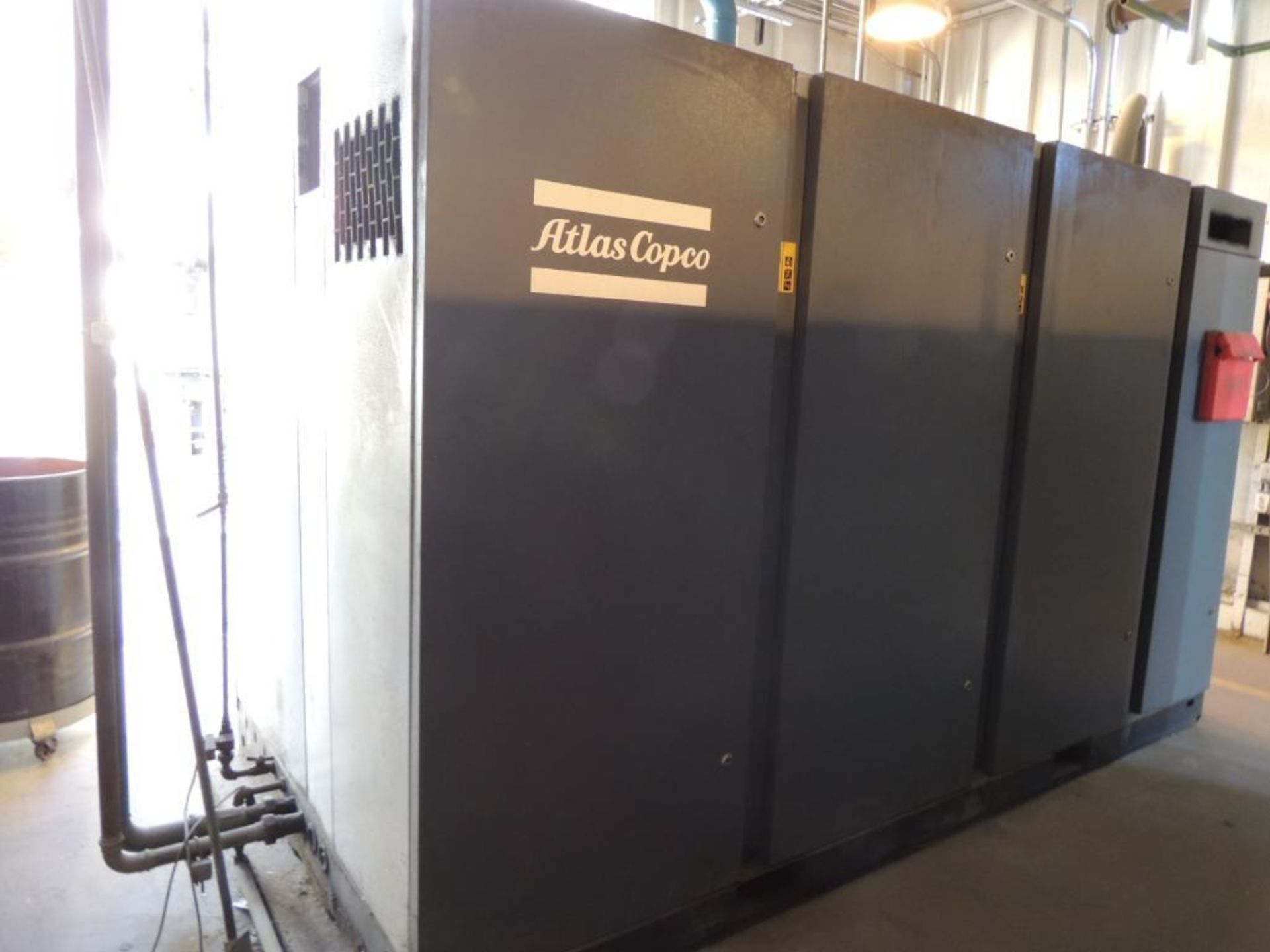 2008 ATLAS COPCO AIR COMPRESSOR MODEL GA160-VSD-W, S/N APF139243, MAX WORKING PRESSURE 132 PSIG, INP - Image 3 of 5