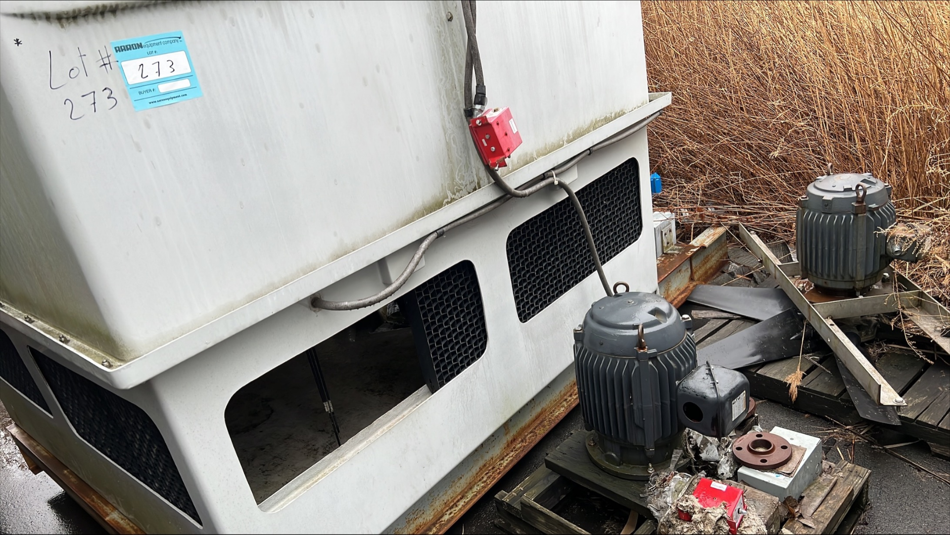 LOT: cooling tower, fans and pumps - Image 2 of 2