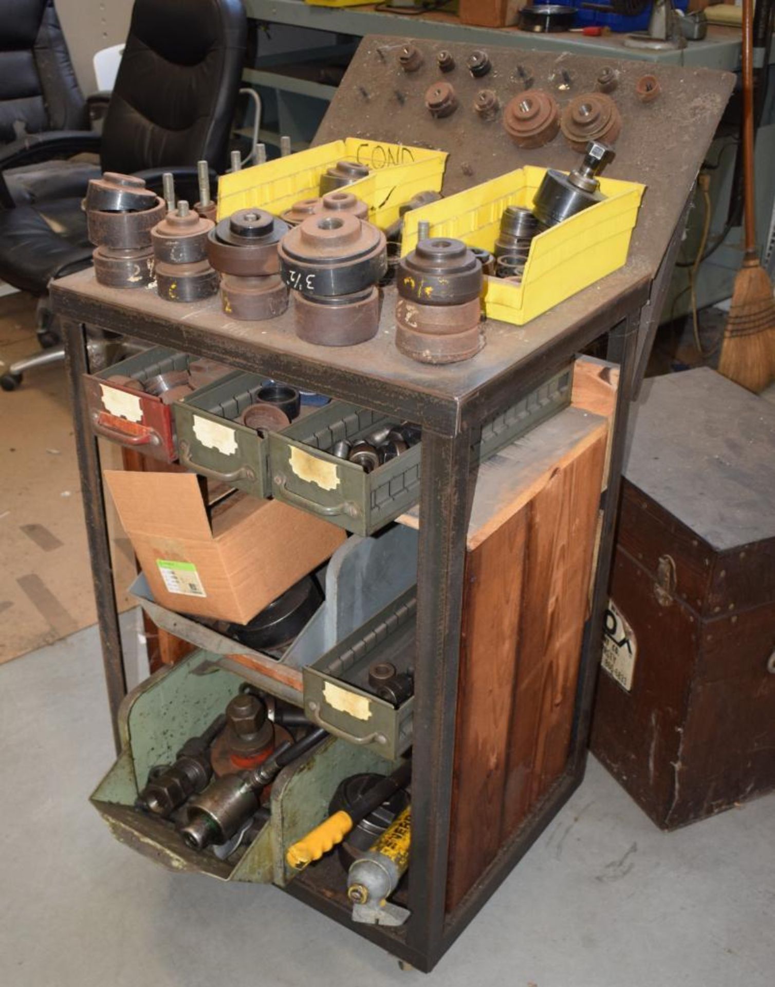 Manual Hydraulic Die Cutting Set. With miscellaneous tooling, cart & box. - Image 2 of 7