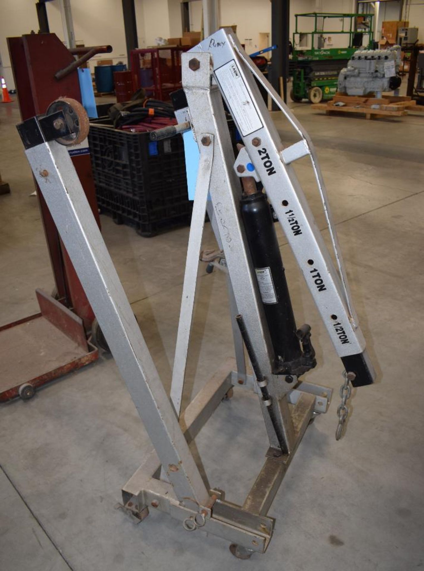 Lot Consisting Of: (1) Dayton 500 capacity manual platform lift, model 3W009. (1) Larin 2 ton foldin - Image 7 of 8