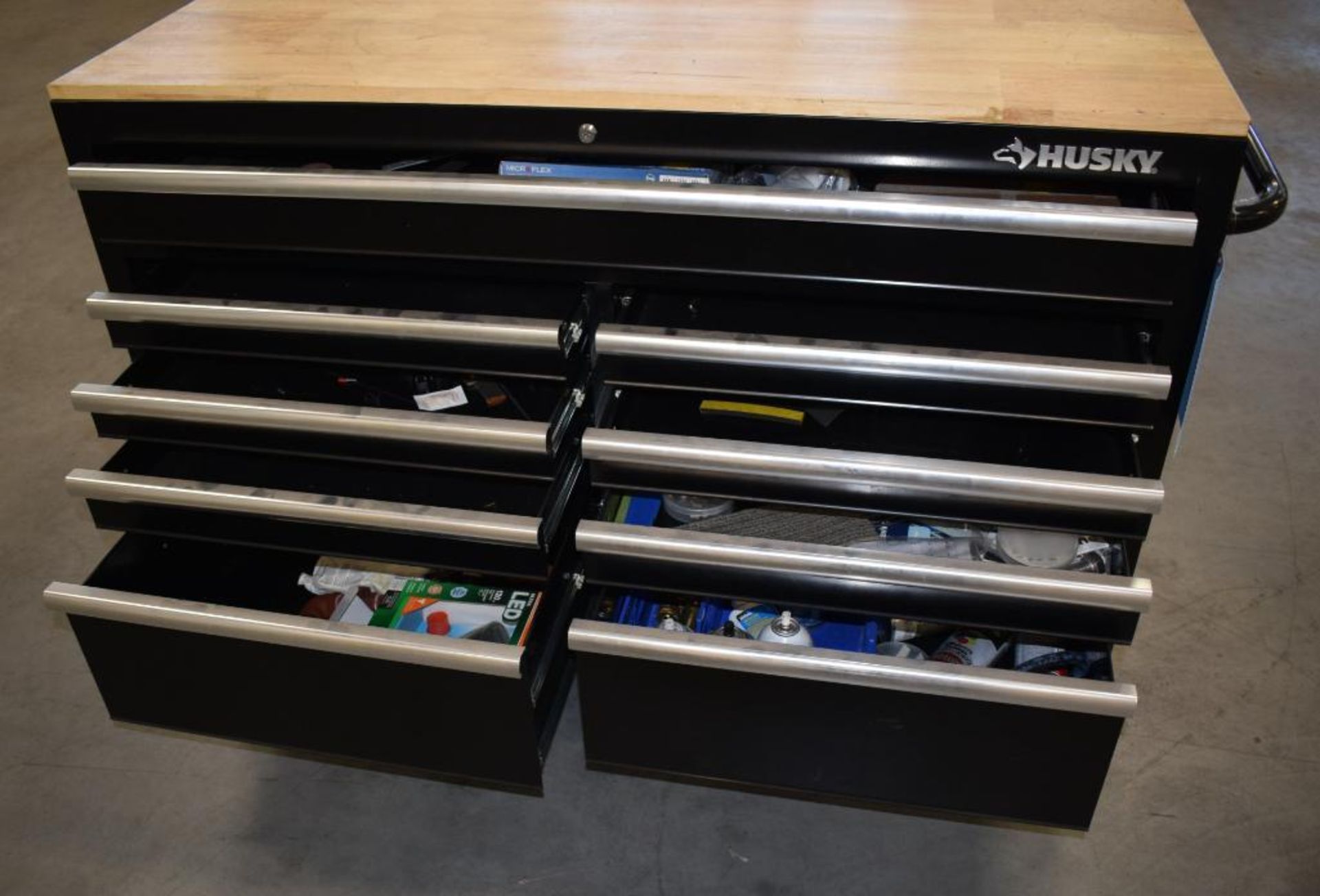 Husky (9) Drawer Rolling Tool Chest. - Image 4 of 4