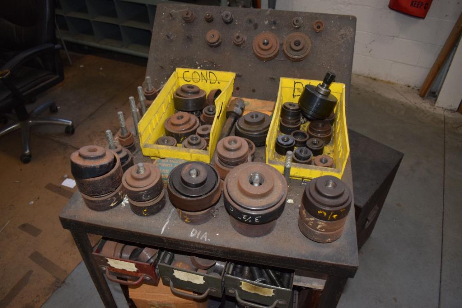Manual Hydraulic Die Cutting Set. With miscellaneous tooling, cart & box. - Image 6 of 7