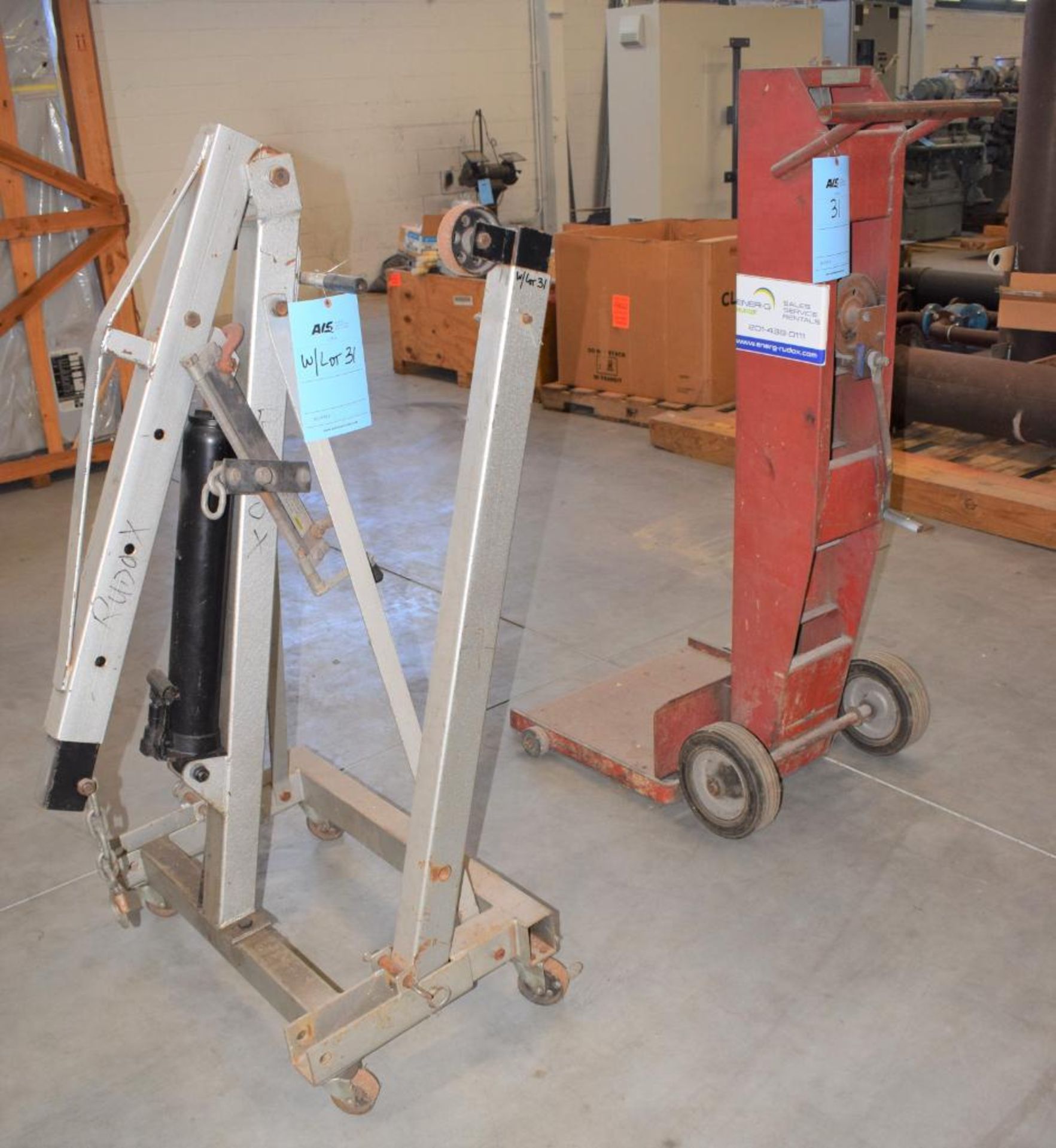 Lot Consisting Of: (1) Dayton 500 capacity manual platform lift, model 3W009. (1) Larin 2 ton foldin