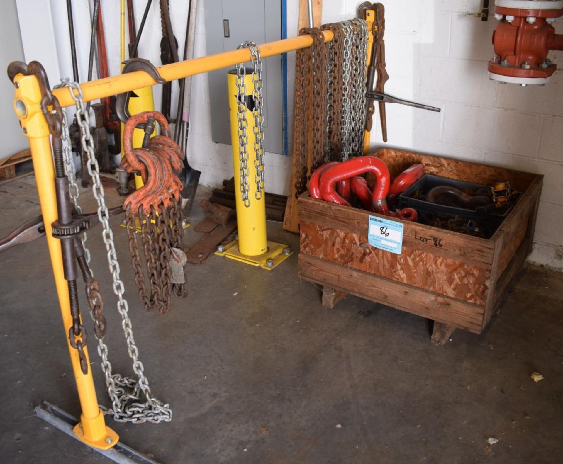 Lot Of Miscellaneous Rigging. With shackles, chain, come along and hooks.