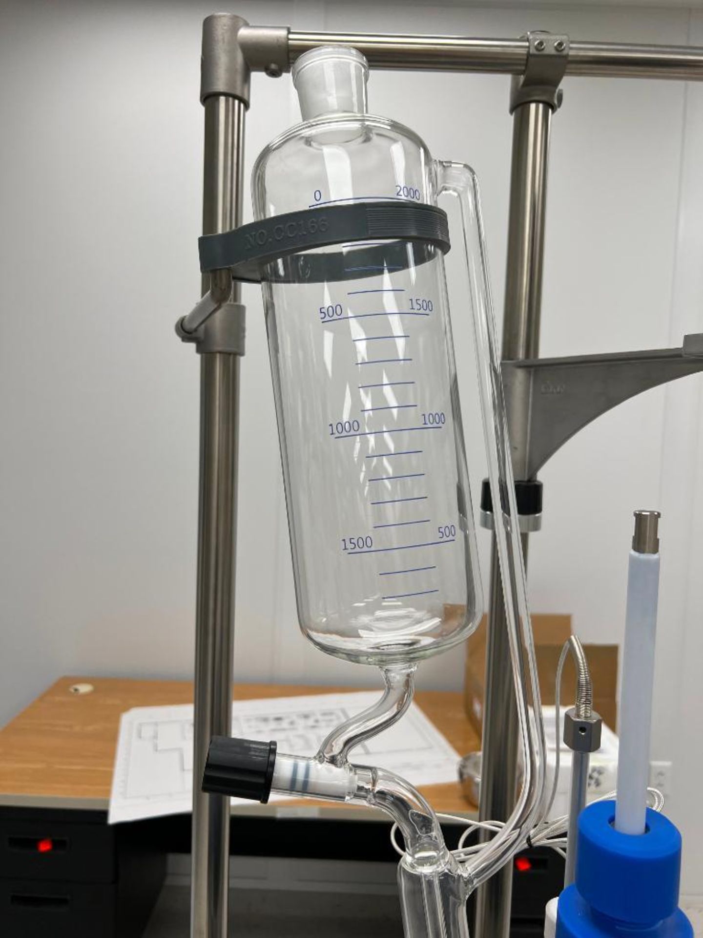 Across International 50L Jacketed Glass Reactor, Model R50F, Serial# 19050094, Built 2019. With agit - Image 6 of 15