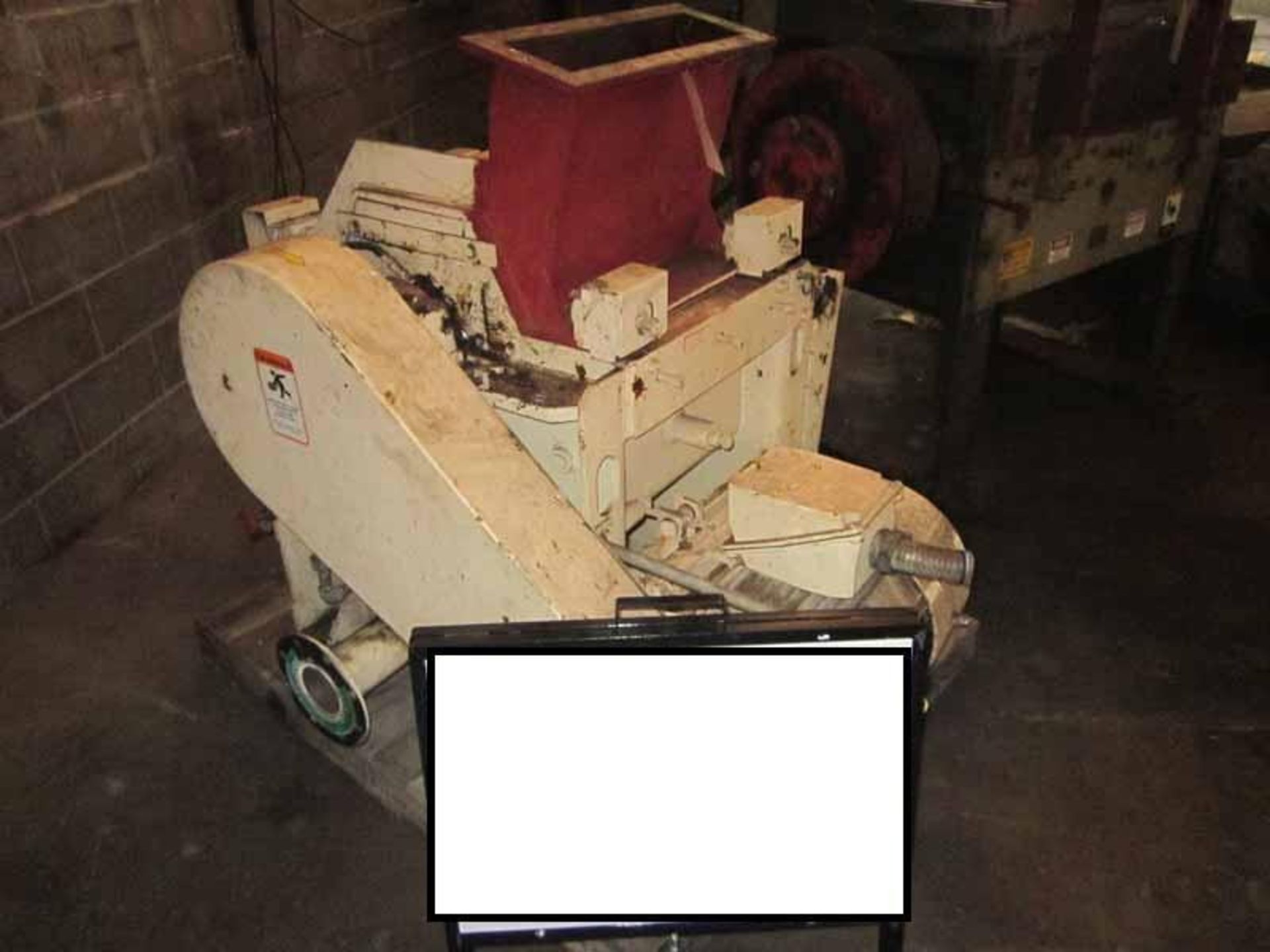 Used- Sprout Waldron Granulator, 15" x 18" feed. 30 Hp motor. Previously used for recycling polyeste - Image 3 of 5
