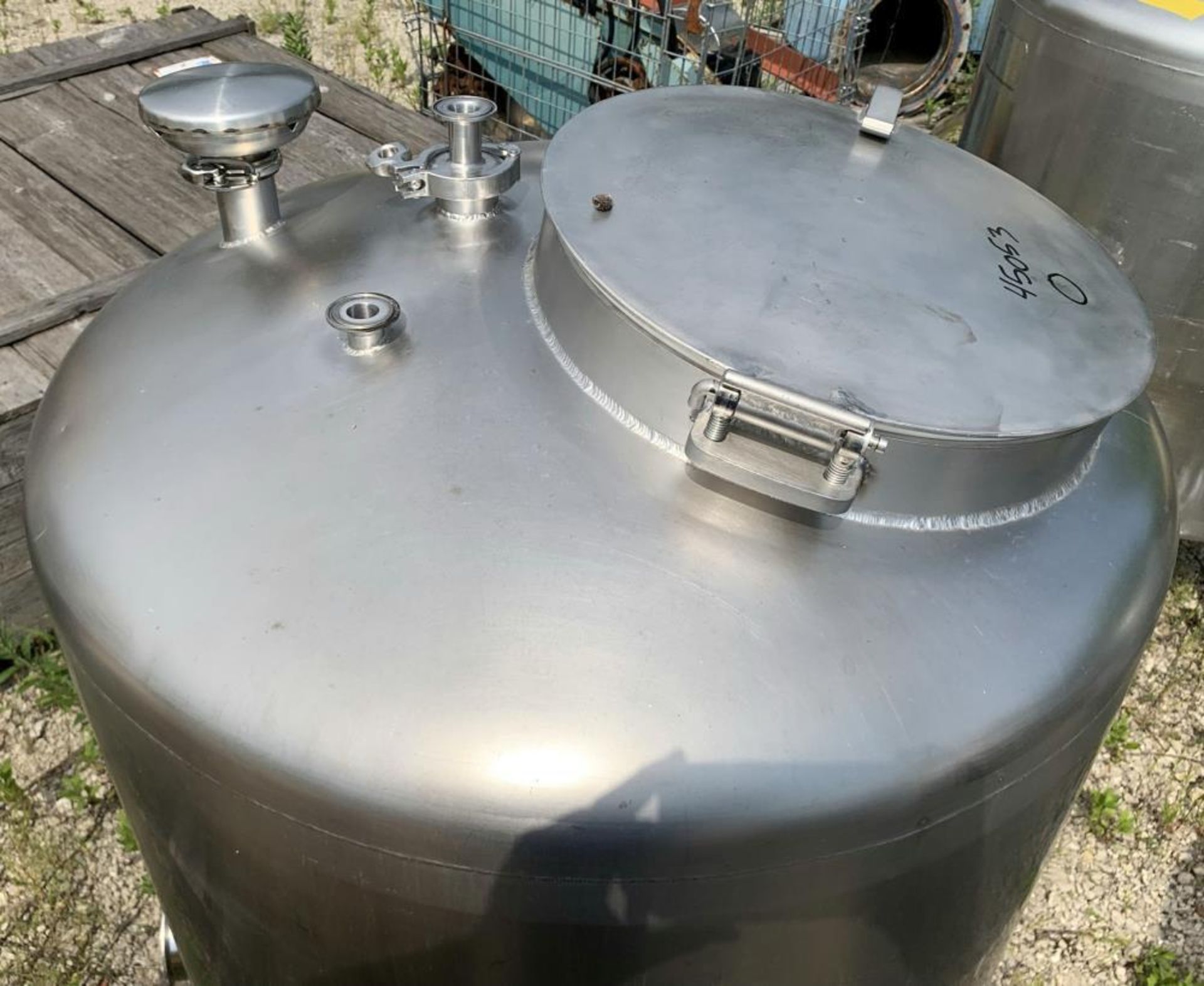 Used- Walker 135 Gallon Stainless Steel Tank, Model SB-V-52, 304 Stainless Steel, Vertical. Approxim - Image 9 of 26