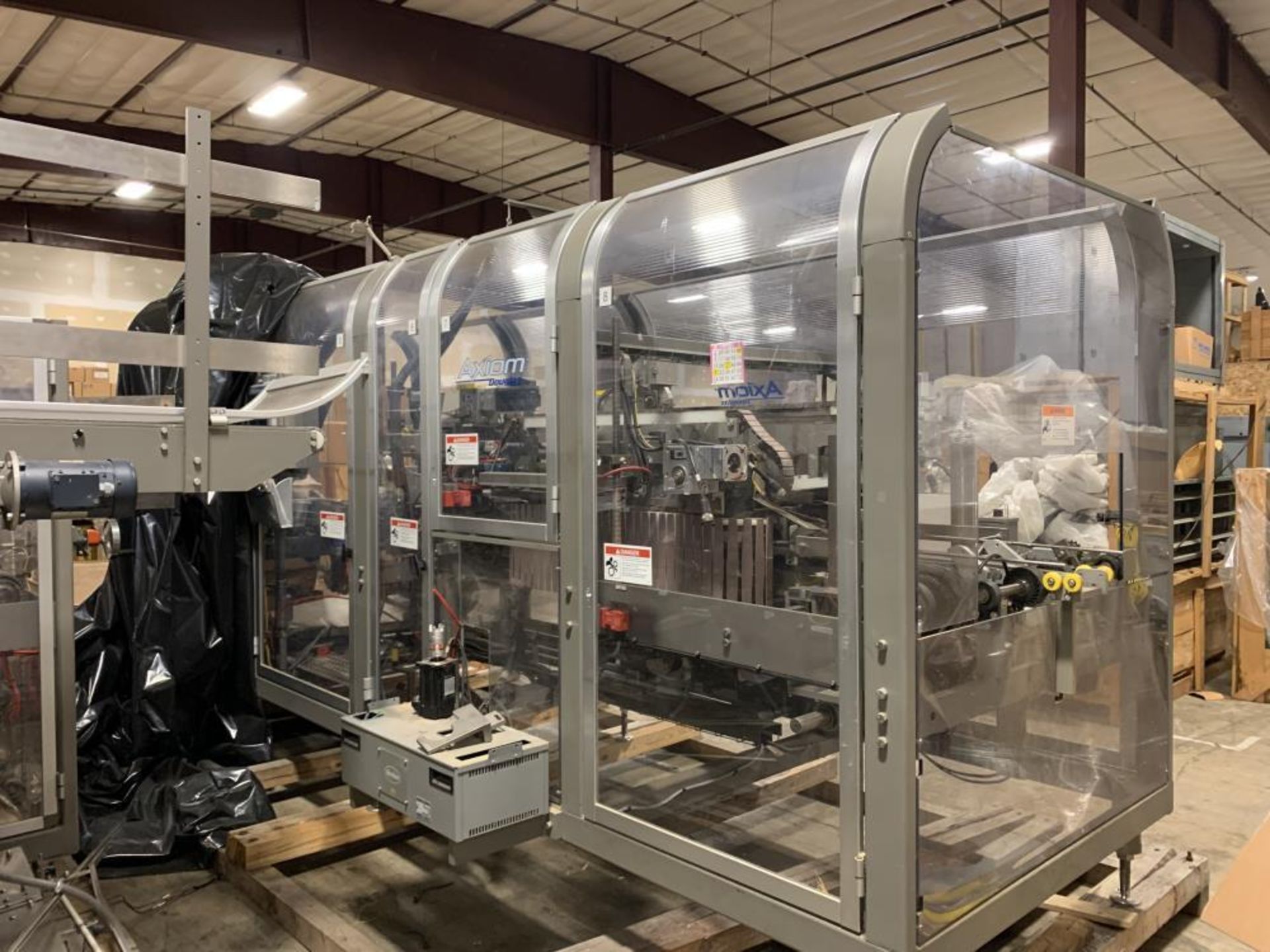 Used- Douglas Machine Axiom Wraparound Case/Tray Packer. Capable of Speeds up to 50 cases per minute - Image 11 of 16